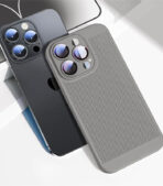 ⁦جراب خلفي رفيع وصلب من البولي كربونات من دلع موبايلك، مزود بمسامات للتهوية وخاصية تبديد الحرارة مع واقي عدسة كاميرا مدمج، مضاد للصدمات وبصمات الأصابع، لموبايل آيفون 15 بلس 6.7 بوصة، تيتانيوم جراي⁩ - الصورة ⁦2⁩