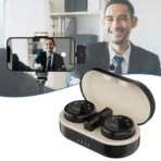 ⁦ميكروفون Porodo Lavalier ، موصل من النوع C مع محول لايتنينج عملي ومتعدد الاستخدامات حجمه الصغير يسهل تخزينه وحمله، مما يضمن لك الاستعداد الدائم لالتقاط اللحظة تصميمه البسيط سهل الاستخدام يُسهّل عملية التوصيل والاقتران - أسود .⁩ - الصورة ⁦2⁩