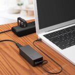 ⁦شاحن متوافق مع أجهزة لاب توب بتقنية USB Type-C، ، بمنفذ واحد⁩ - الصورة ⁦6⁩