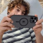 ⁦جراب حماية مغناطيسي شفاف مطفي نحيف مضاد للصدمات متوافق مع ماج سيف للجنسين لموبايل آيفون 13 برو ماكس ، لون أسود⁩ - الصورة ⁦2⁩