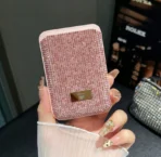 ⁦محفظة بطاقات ماج سيف من سواروفسكي ستراس⁩ - الصورة ⁦4⁩