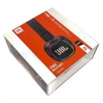 ⁦سماعة JBL J30 اللاسلكية بتقنية البلوتوثتجربة صوتية مميزة مع تقنية JBL Pure Bass ومحركات 10مم، وتوفر اتصال بلوتوث سريع، وتصميم مريح، وتدعم الاستخدام اللاسلكي مع مكالمات بدون استخدام اليدين، مع عمر بطارية يصل إلى 20 ساعة .⁩ - الصورة ⁦2⁩