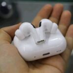 ⁦ايربودز برو ٢ semi original توفر صوتًا عالي الجودة غني وثلاثي واضح، مما يعزز تجربة الاستماع الشاملة .⁩ - الصورة ⁦2⁩