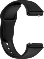 سوار ساعة ريدمي 3 اكتيف من مادة السيليكون عالية الجودة، وهو مُبطن بالضغط ليكون قويًا ومتينًا.