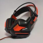 ⁦سماعة ألعاب أوفلينج موديل ( P10 ) مضيئة باللون الأحمر، سلكي .⁩ - الصورة ⁦2⁩